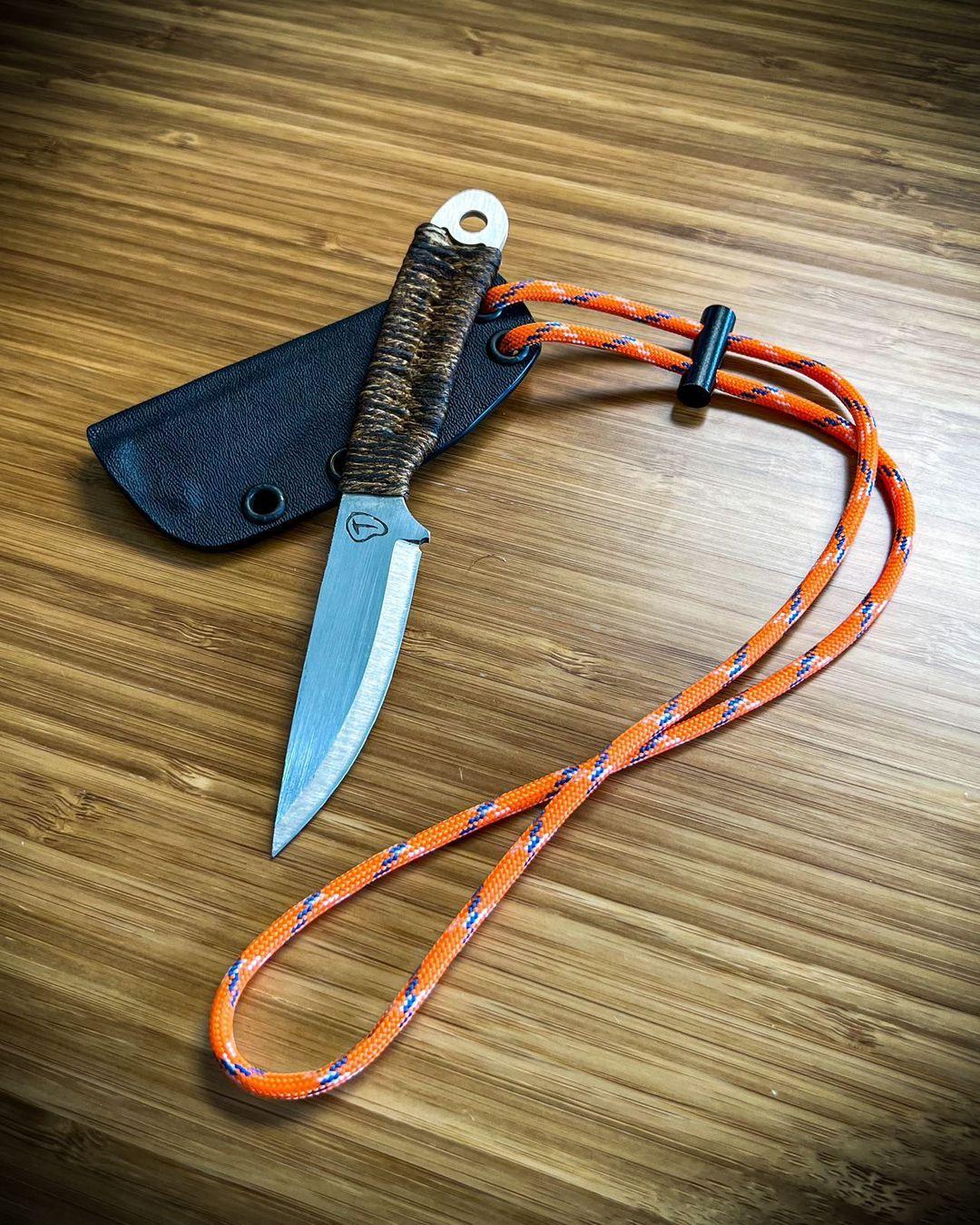 ヴェルサーチ　ナイフ Knives by Nuge Chickpea: a Small Knife with Huge Capability